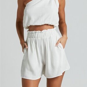 Mable Clothing Linen Blend High Rise Elastic Waist Loose Wide Leg Pull On Shorts